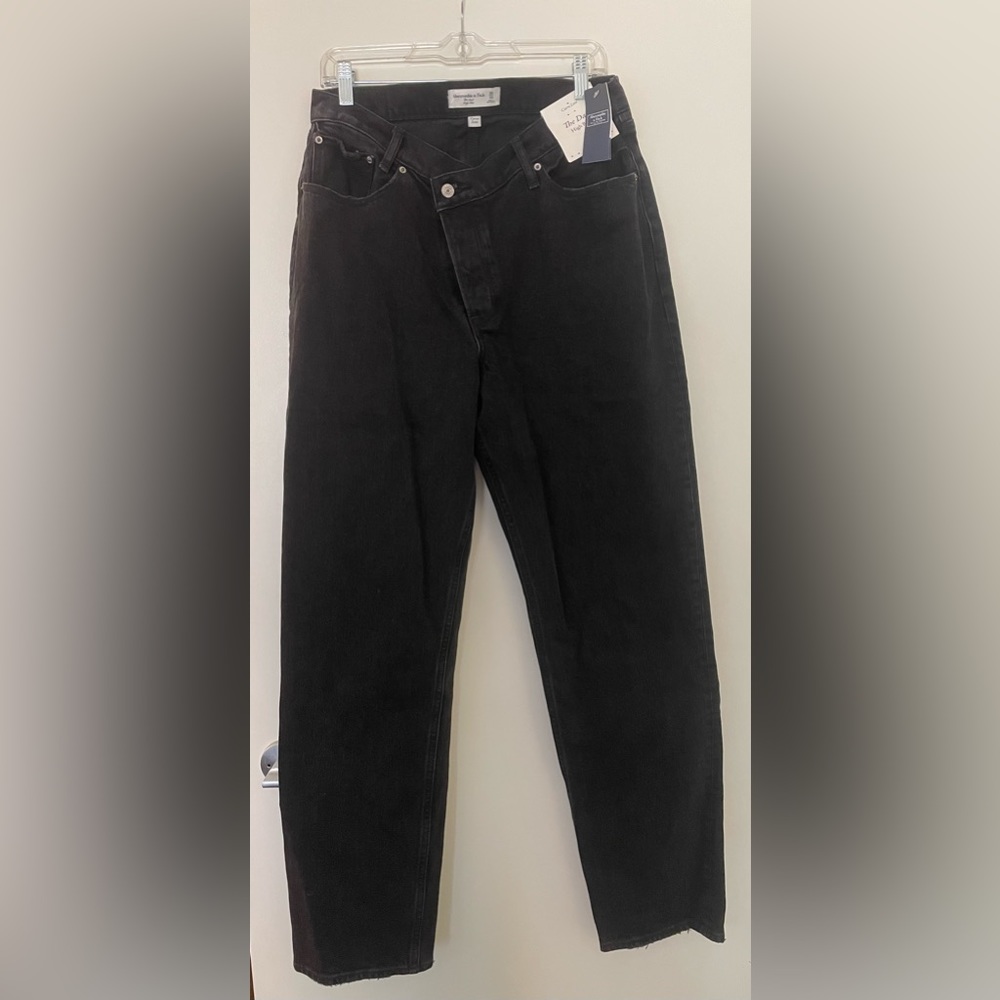 NWT Abercrombie & Fitch Curve Love The Dad High Rise Black Jeans 30 Long